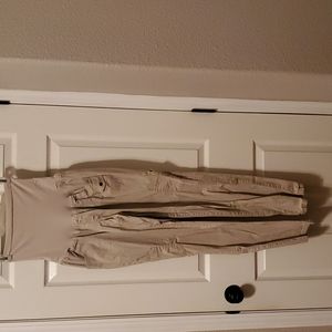 Maternity pants/capris